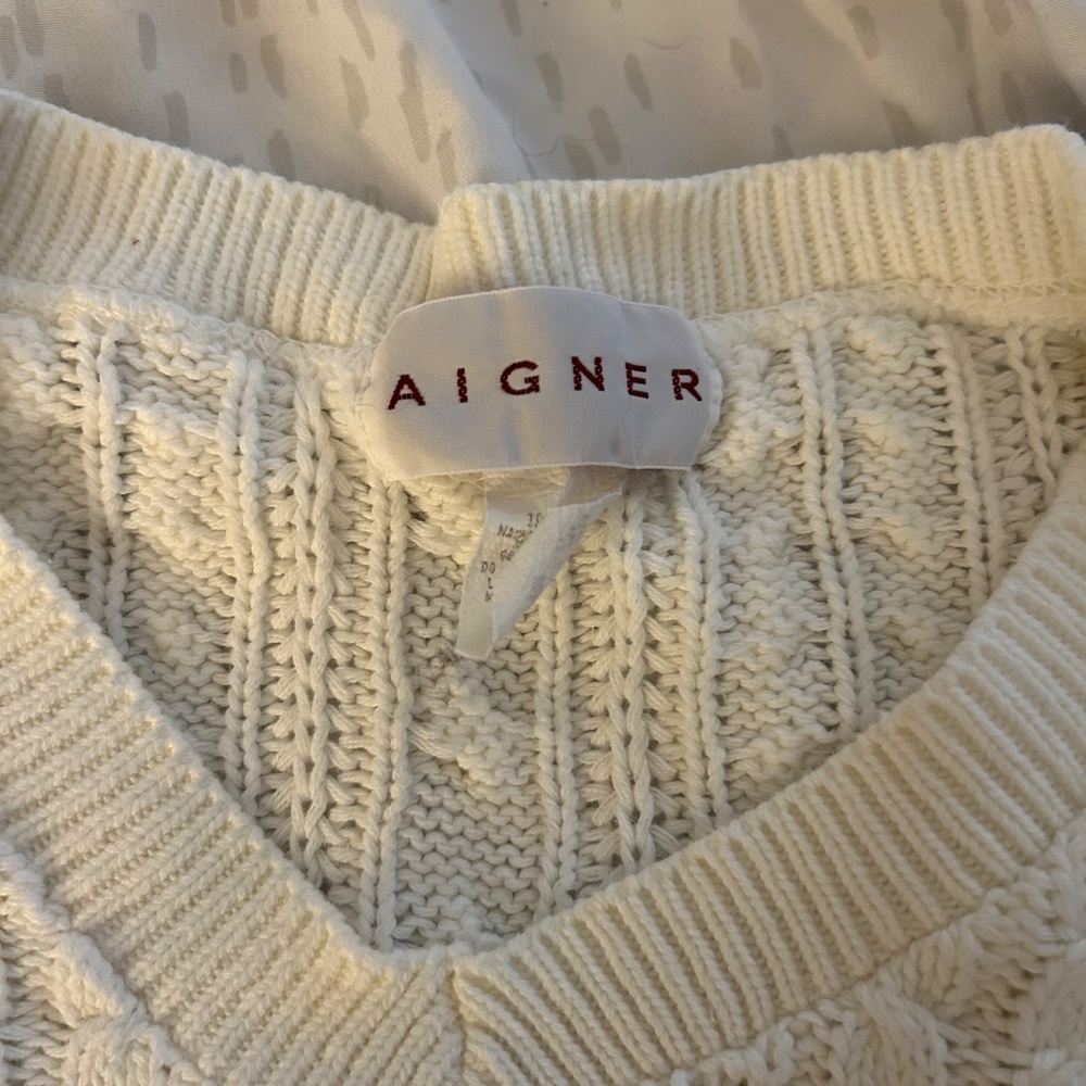 Sweater - Picture 3 of 3
